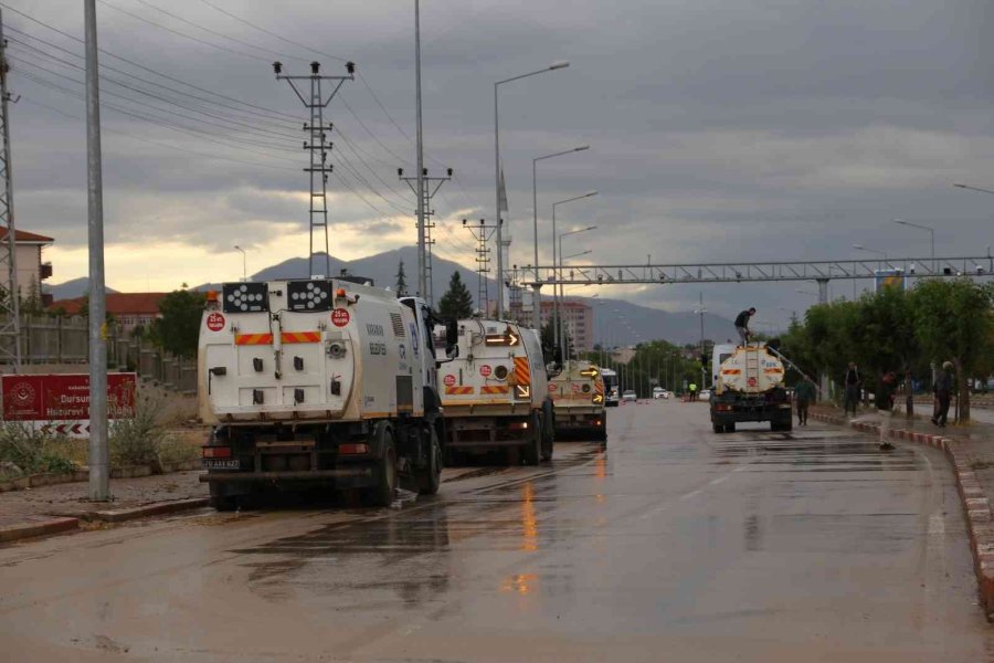 Karaman Belediyesi Sele Zamanında Müdahale Ederken İzlerini De Kısa Sürede Sildi