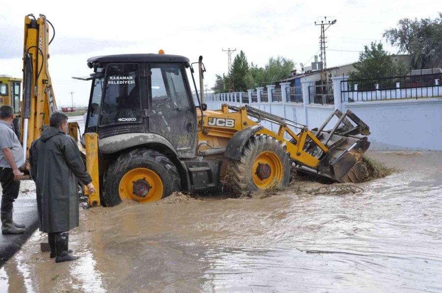 Karaman Belediyesi Sele Zamanında Müdahale Ederken İzlerini De Kısa Sürede Sildi