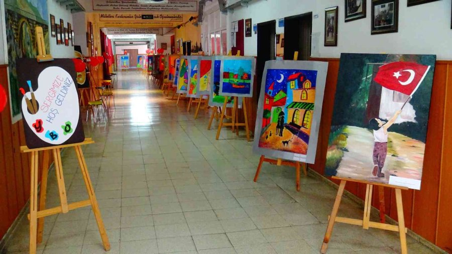 Ermenek Fikret Ünlü Yatılı Bölge Ortaokulunda Yılsonu Resim Sergisi