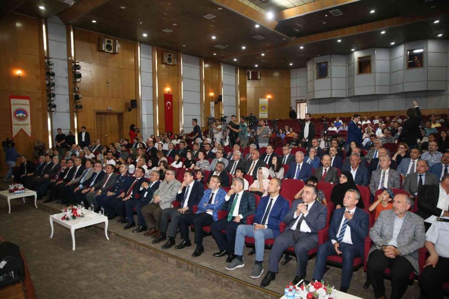 Kayseri’de Diyabet Hastası Çocukların Yüzü Güldü