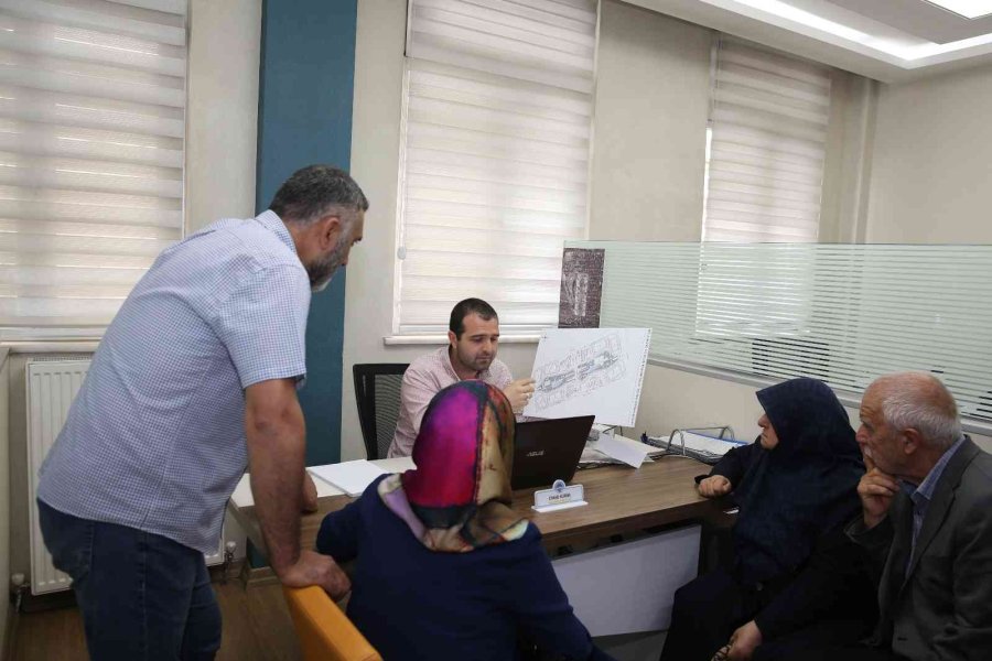 Büyükşehir’in Sahabiye Kentsel Dönüşüm Projesi 3’üncü Etabı Uzlaşma Görüşmelerine Yoğun İlgi