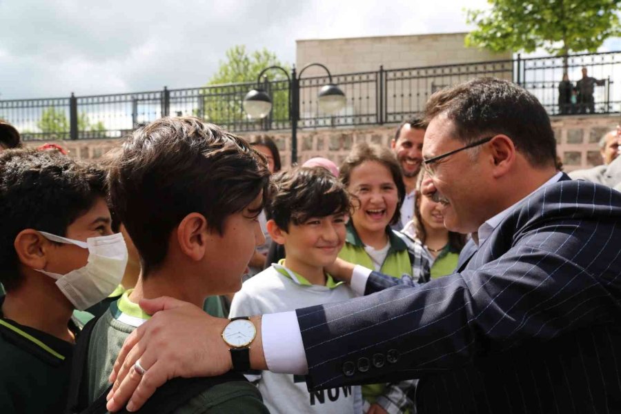 Vali Çiçek: “hacılar’ın Geleceği Emin Ellerde”