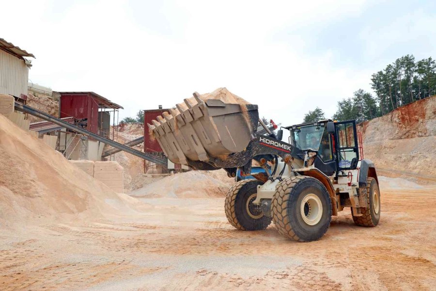 Alanya Belediyesi Maden Kalker Ocağında Üretimi 2 Katına Çıkardı