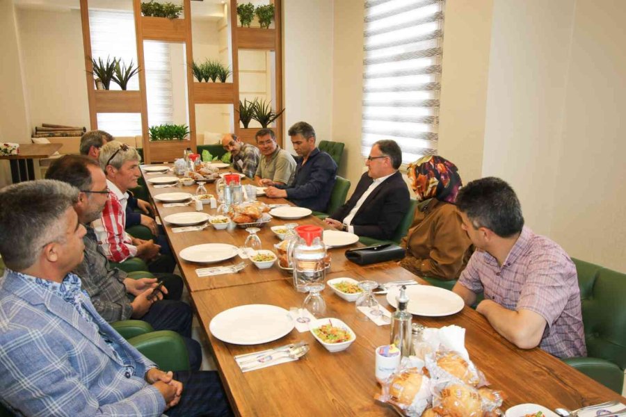 Başkan Özdoğan Muhtarlarla İstişare Toplantısı Yaptı