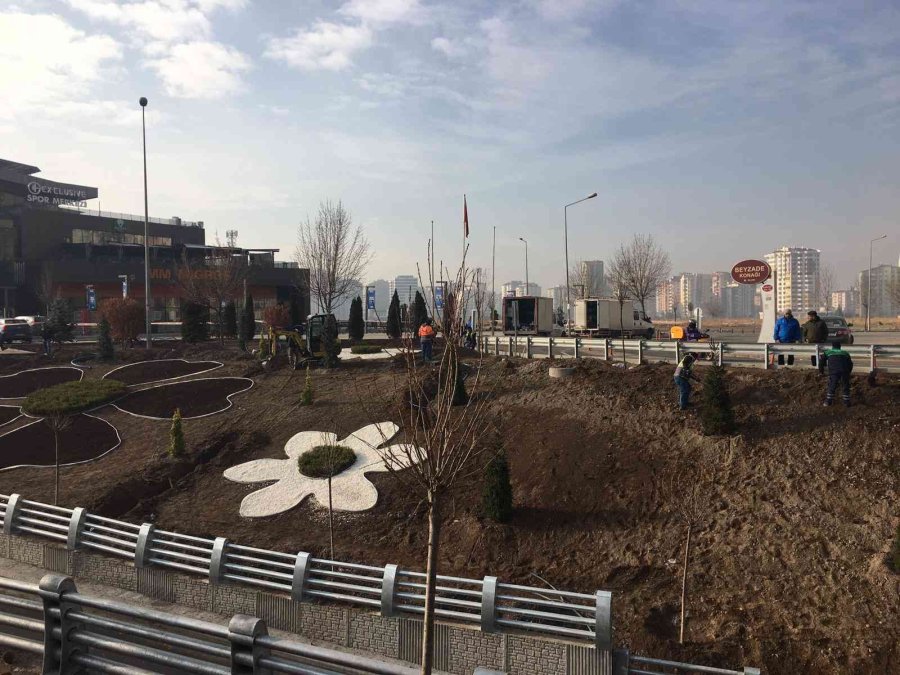 Büyükşehir’den 200 Bin Metrekare Alana Yağmurlama Ve Damla Sulama Sistemi