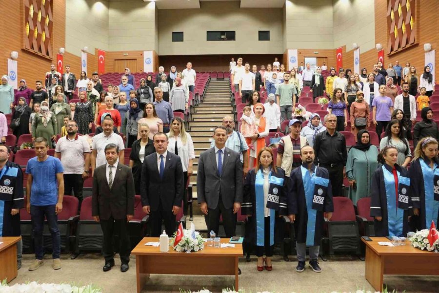 Kayü Sosyal Bilimler Myo, 2021-2022 Eğitim-öğretim Yılı Mezunlarını Verdi