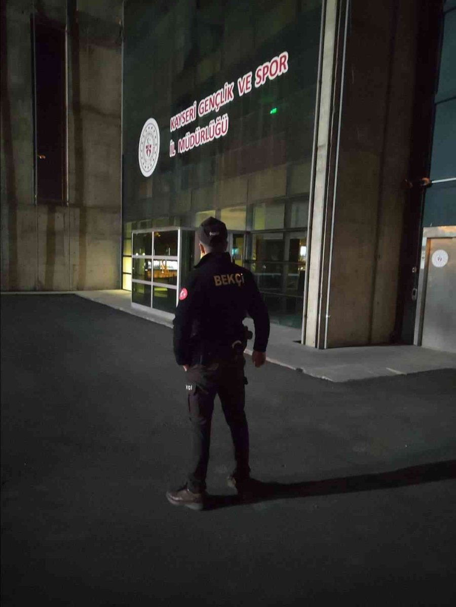 Kayseri’de Yapılan Denetimlerde 6 Aranan Şahıs Yakalandı