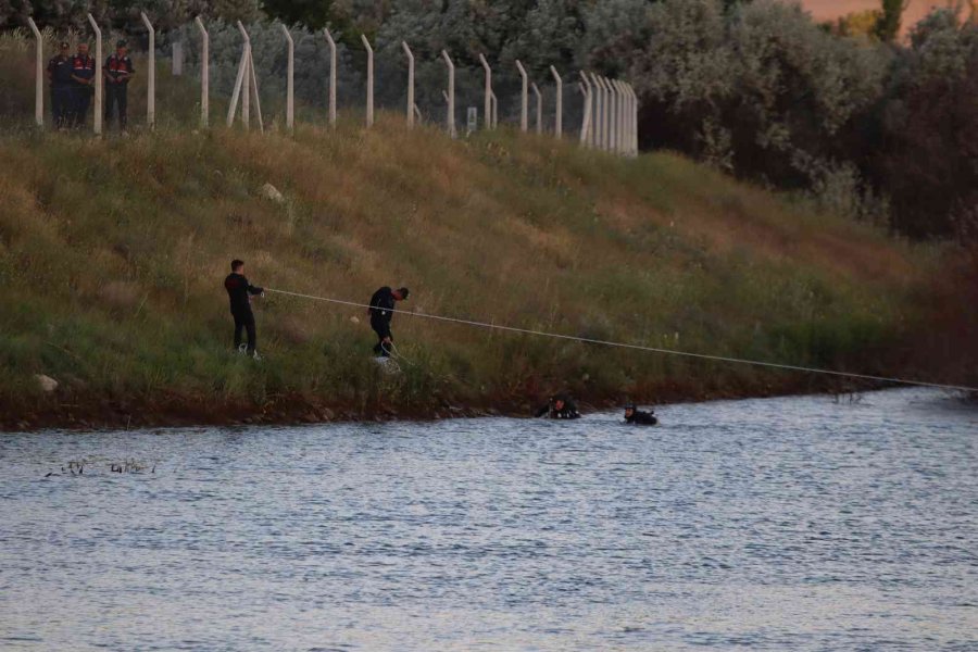 Kızılırmak’a Giren Şahıs Kayboldu