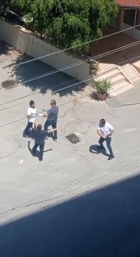 Tartıştığı Şahsın Saldırısına Uğrayan Hasta Nakil Ambulansı Şoförü Yumruklara Böyle Direndi