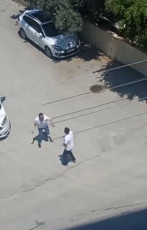 Tartıştığı Şahsın Saldırısına Uğrayan Hasta Nakil Ambulansı Şoförü Yumruklara Böyle Direndi