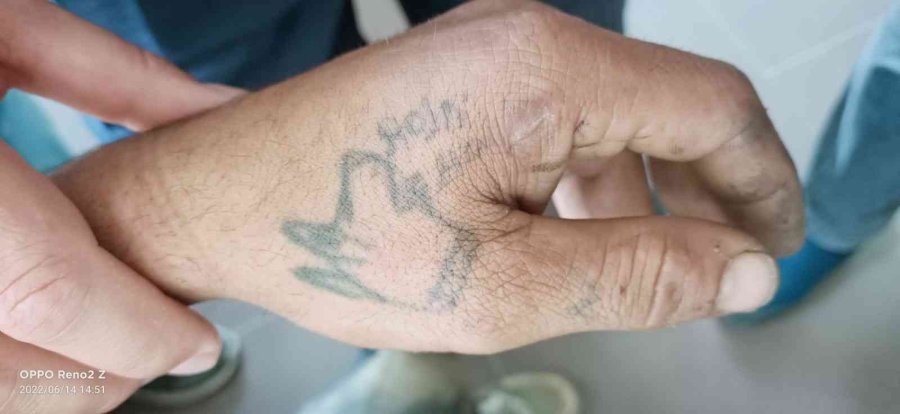 Elindeki Dövme Hırsızı Ele Verdi