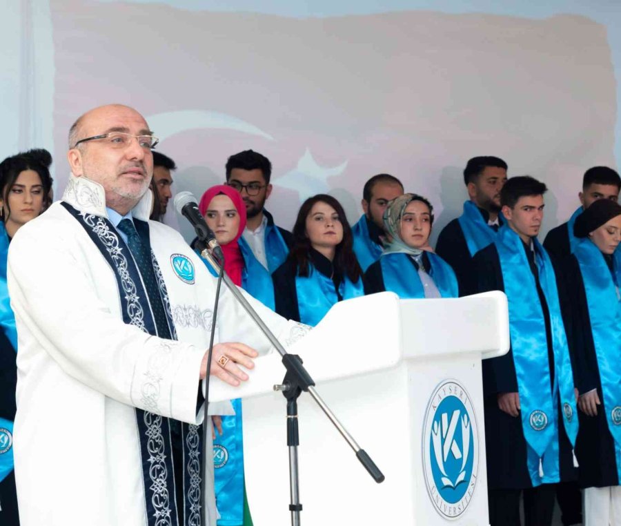 Kayü Yeşilhisar Myo’da Mezuniyet Coşkusu