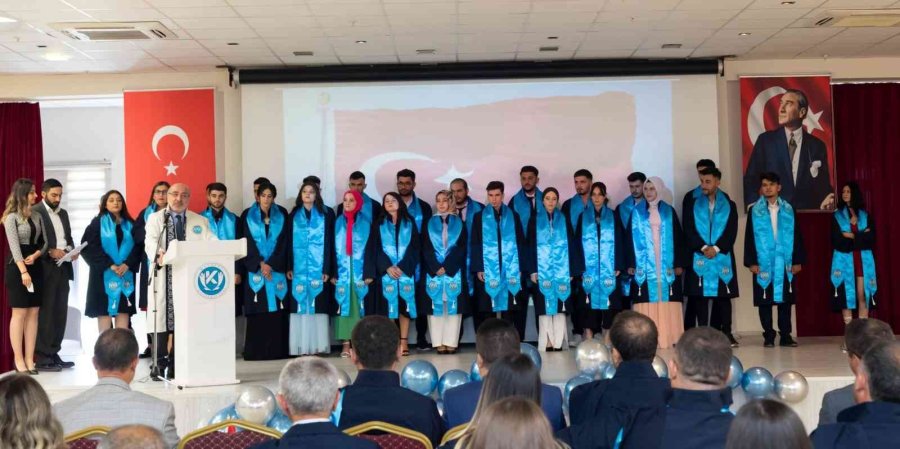 Kayü Yeşilhisar Myo’da Mezuniyet Coşkusu