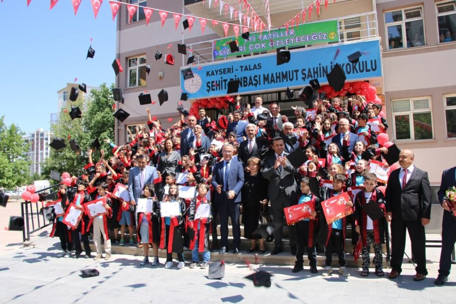 Kayseri’de 314 Bin 161 Öğrenci Karne Heyecanı Yaşadı