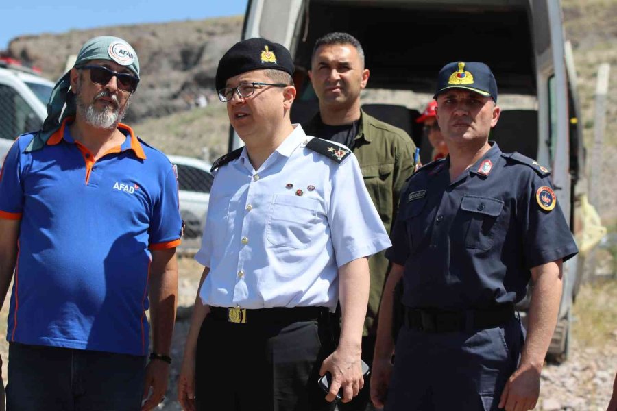 Kızılırmak’ta Kaybolan Genci 70 Ekip Arıyor