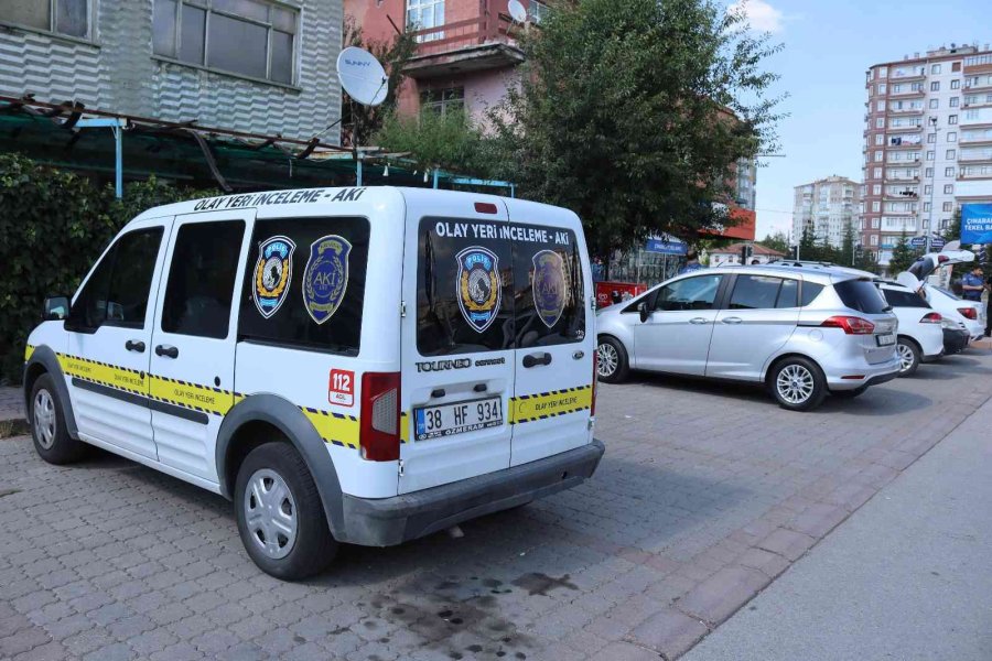 Kayseri’de Silahlı Saldırıya Uğrayan 2 Kişi Yaralandı