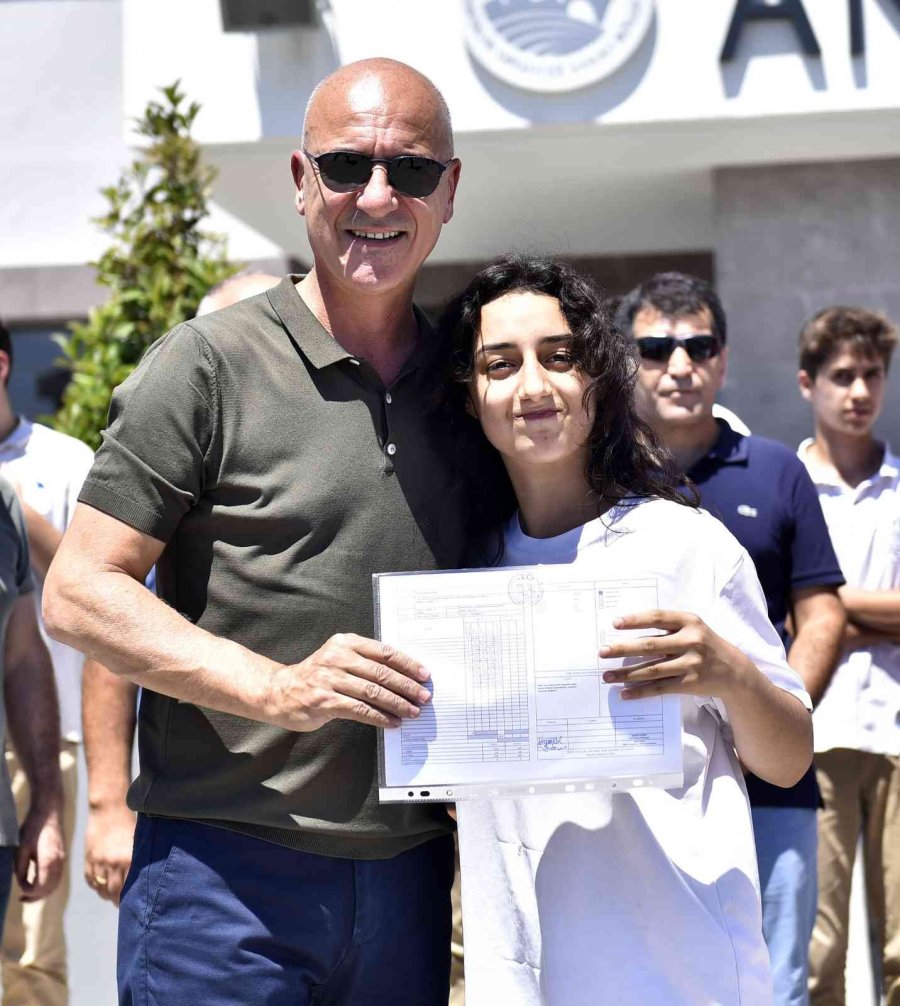 Antalya Osb Teknik Koleji’nde Karne Mutluluğu