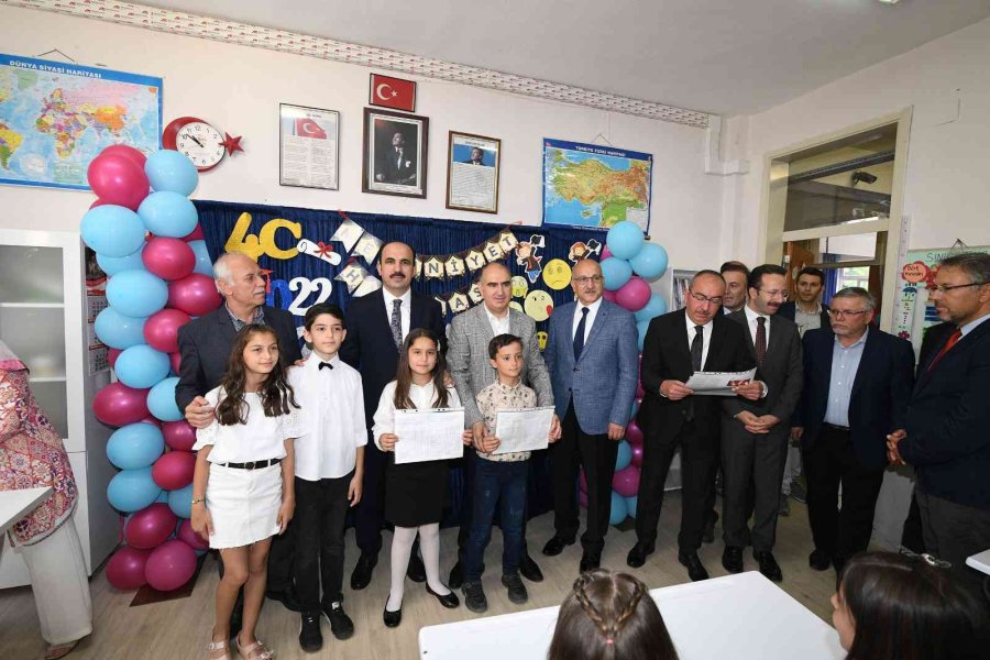 Konya’da 471 Bin 20 Öğrenci Karne Heyecanı Yaşadı