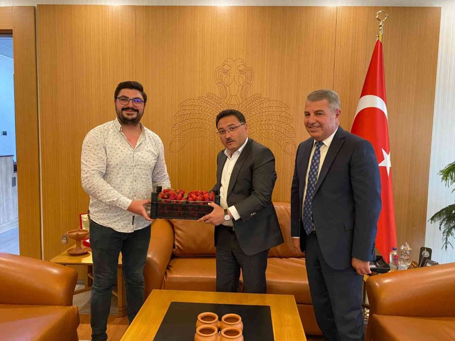 Mhp’li Korkmaz’dan Vali Çiçek’e Ziyaret