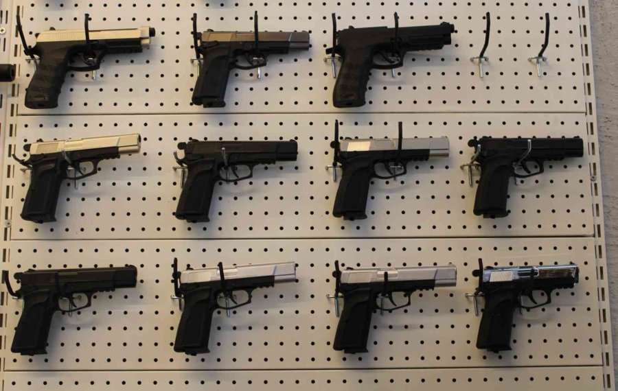 Tedbirsiz Silah Bakımı Faciaya Yol Açabiliyor