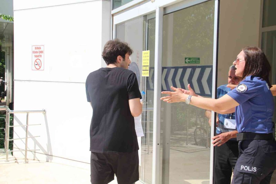 Kulağındaki Küpeler Sınavı Kaçırmasına Neden Oldu