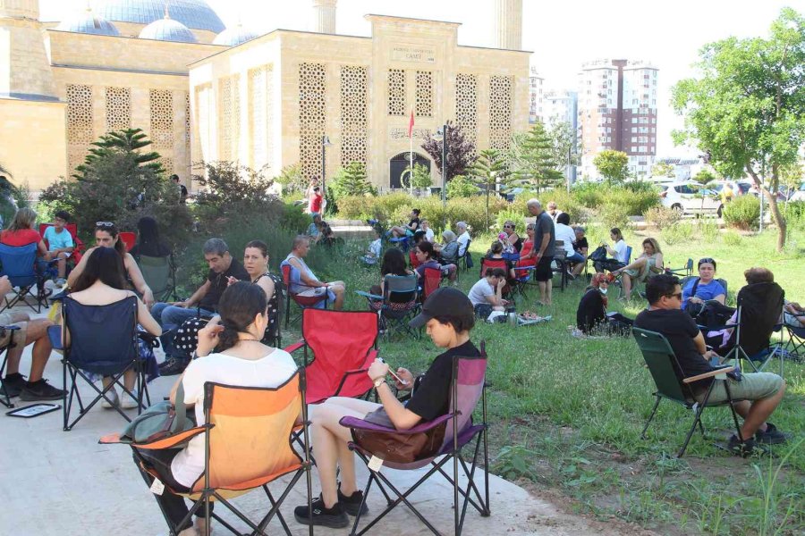 Kulağındaki Küpeler Sınavı Kaçırmasına Neden Oldu