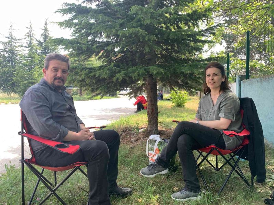 Sınava Heyecanını Piknik Keyfiyle Bastırdılar