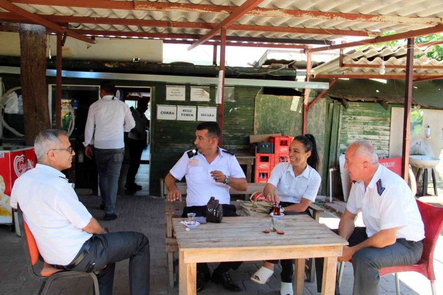 Erkeklerin Tepkisine Rağmen, Mesleğini 9 Yıldır Başarıyla Yapıyor