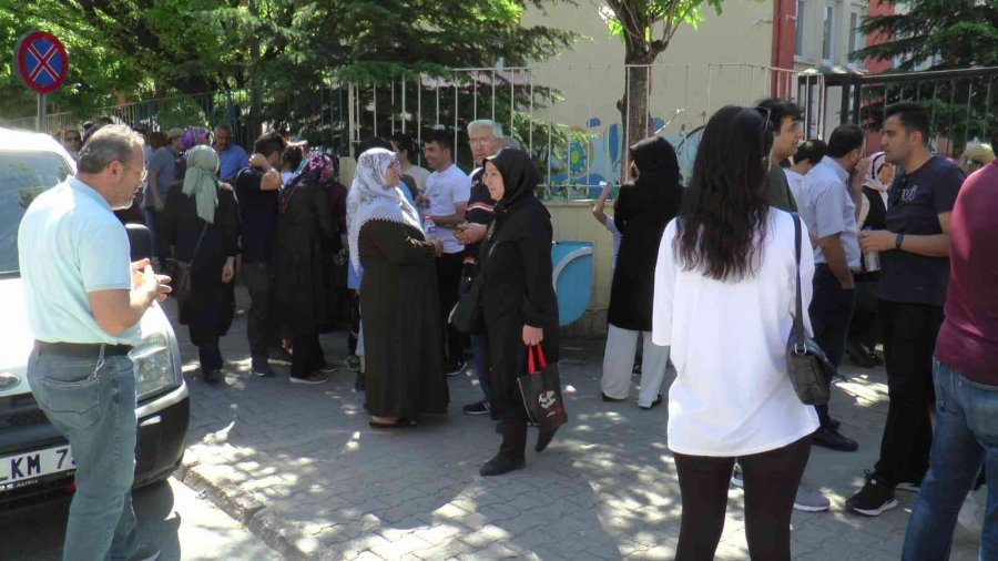 Kayseri’de Yks Heyecanı 2’inci Oturumla Devam Etti