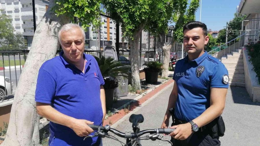 Laf Atıp Sarkıntılık Yapmaktan Yakalandı, 2 Adet Bisiklet Çaldığını İtiraf Etti