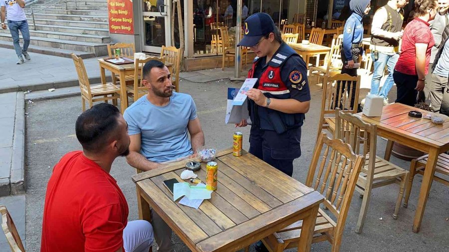 Ekipler Sokak Sokak Gezip Erkeklere Kades’i Anlattı