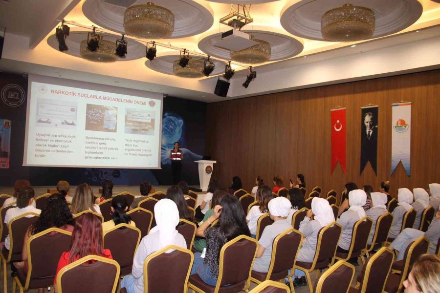 “en İyi Narkotik Polisi: Anne” Projesinde 2 Bin Anne Ve Anne Adayı Bilgilendirildi