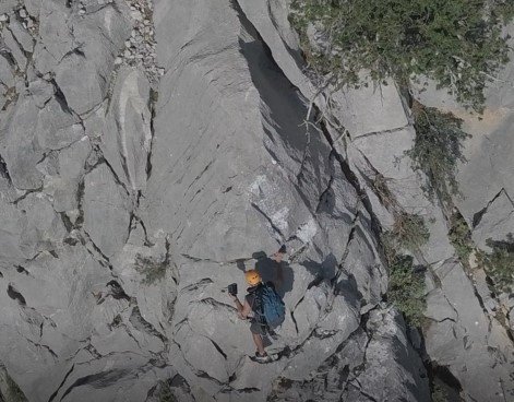 Üç Yıl Önce Çıktığı Dağda Mahsur Kalan Gencin Yaşadıkları Hayatını Değiştirdi