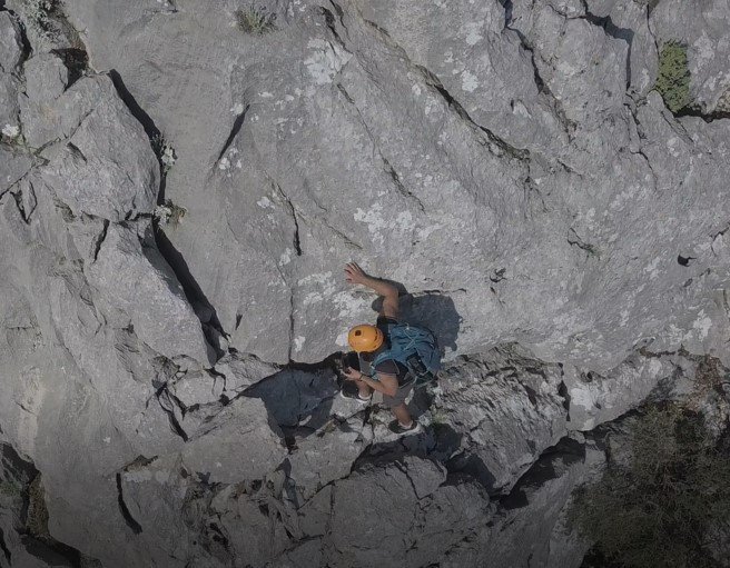 Üç Yıl Önce Çıktığı Dağda Mahsur Kalan Gencin Yaşadıkları Hayatını Değiştirdi