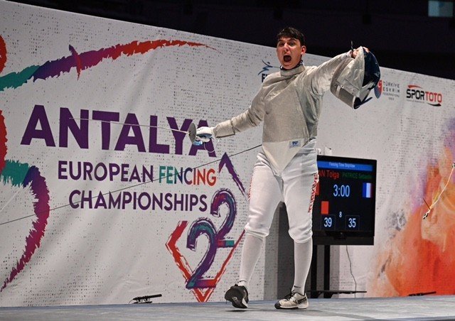 Erkekler Kılıç Takımından Tarihi Avrupa Derecesi