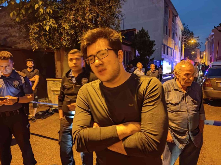 Eşini Ve Kendini Bıçaklayıp Evi Ateşe Verdi