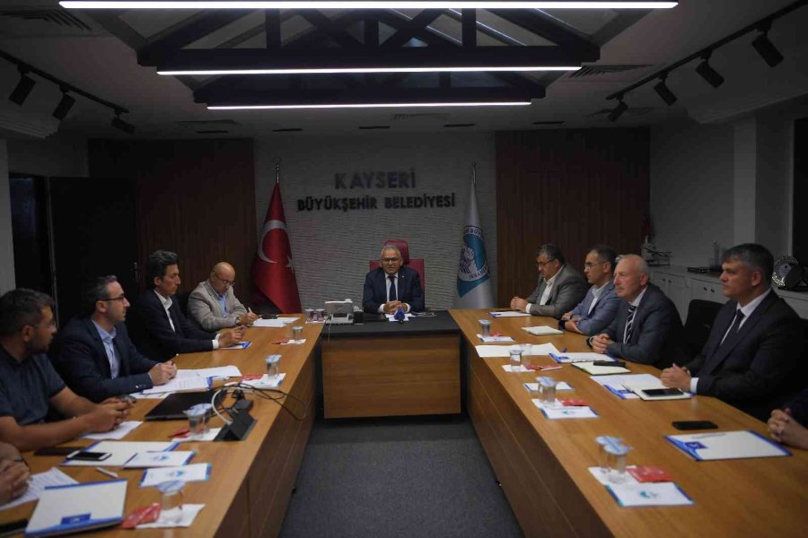 Başkan Büyükkılıç’tan ‘erciyes’ Zirvesi