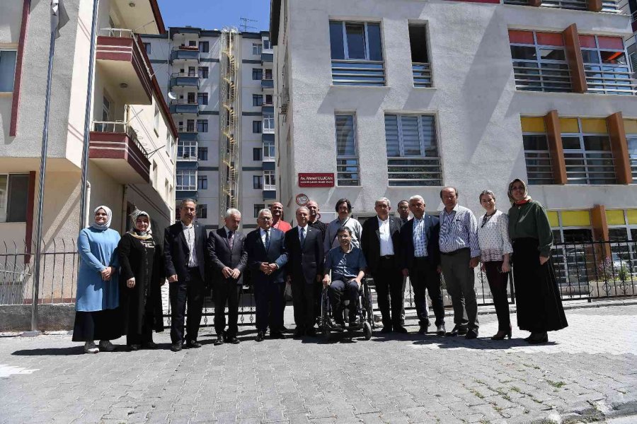 Başkan Büyükkılıç’tan Kızılay’a Ziyaret