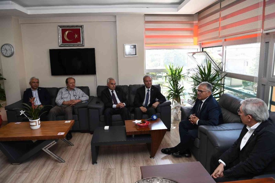 Başkan Büyükkılıç’tan Kızılay’a Ziyaret