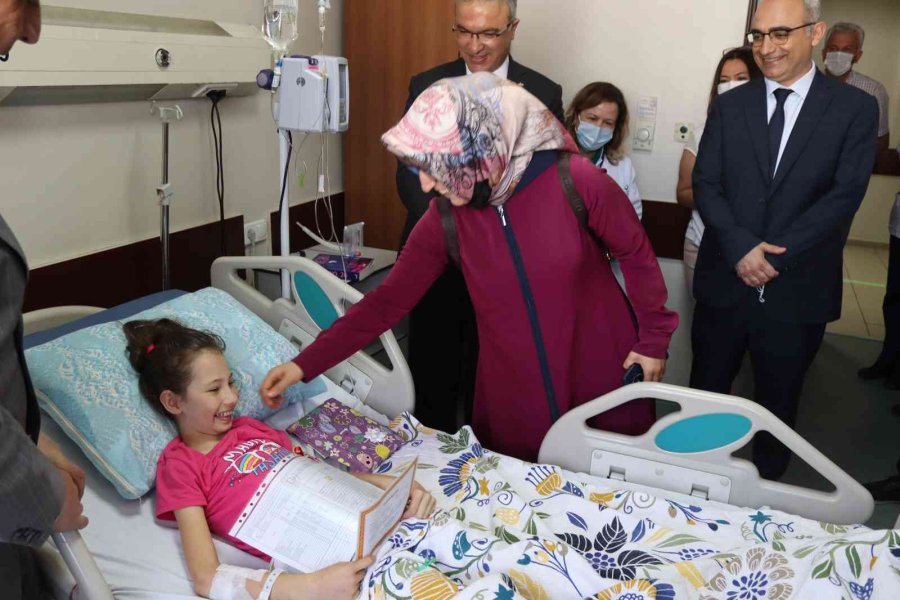 Hastanede Karne Heyecanı