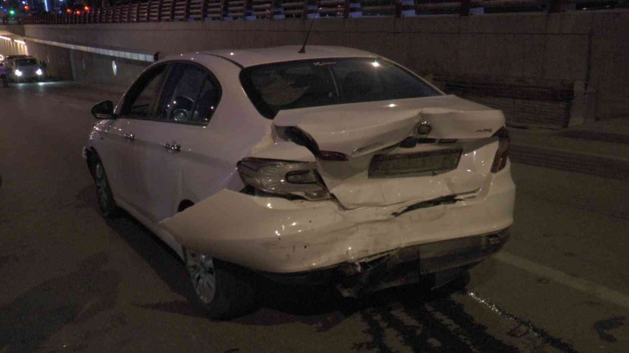 Kayseri’de 6 Araç Alt Geçitte Birbirine Girdi: 4 Yaralı