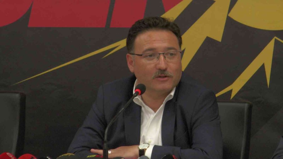 Baki Ertekin: “türkiye’de Bir Ali Koç’tur, Bir Berna Gözbaşı’dır”