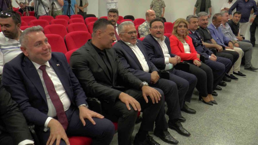 Baki Ertekin: “türkiye’de Bir Ali Koç’tur, Bir Berna Gözbaşı’dır”