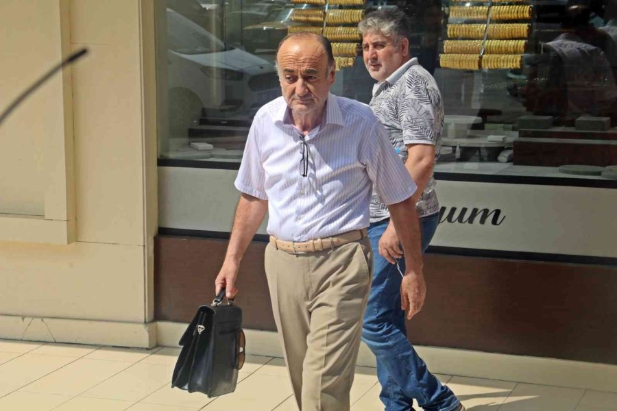 Kuyumcuyu Soymak İstedi, Sert Kayaya Çarptı