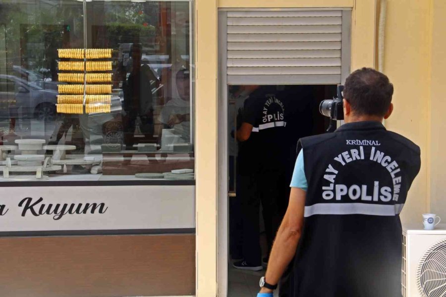 Kuyumcuyu Soymak İstedi, Sert Kayaya Çarptı