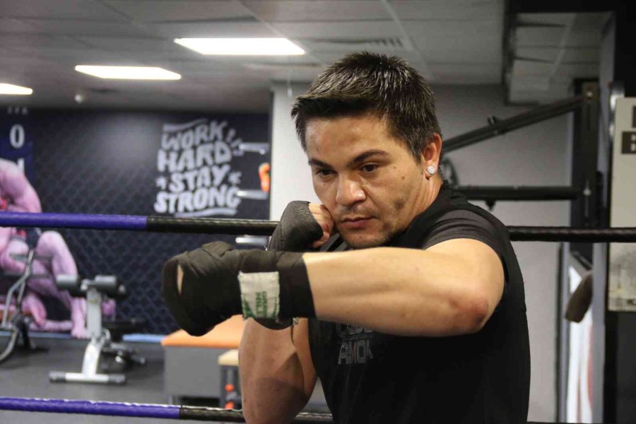 Eskişehirli Boksör, Ukraynalı Rakibi İçin Gün Sayıyor