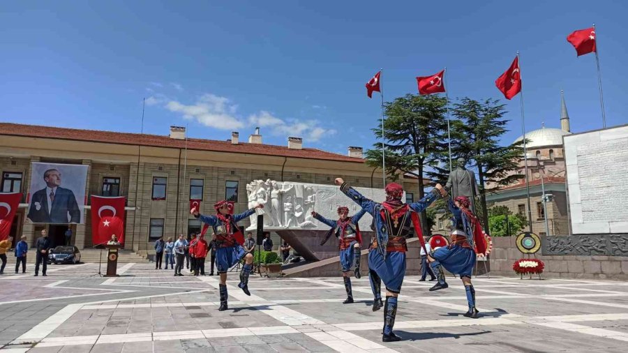 Gazi Mustafa Kemal Atatürk’ün Eskişehir’e Gelişi Kutlandı