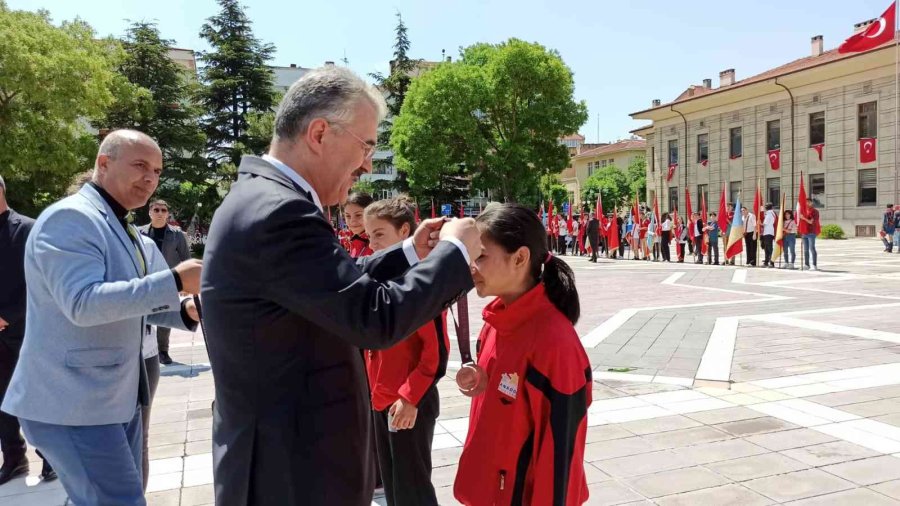 Gazi Mustafa Kemal Atatürk’ün Eskişehir’e Gelişi Kutlandı