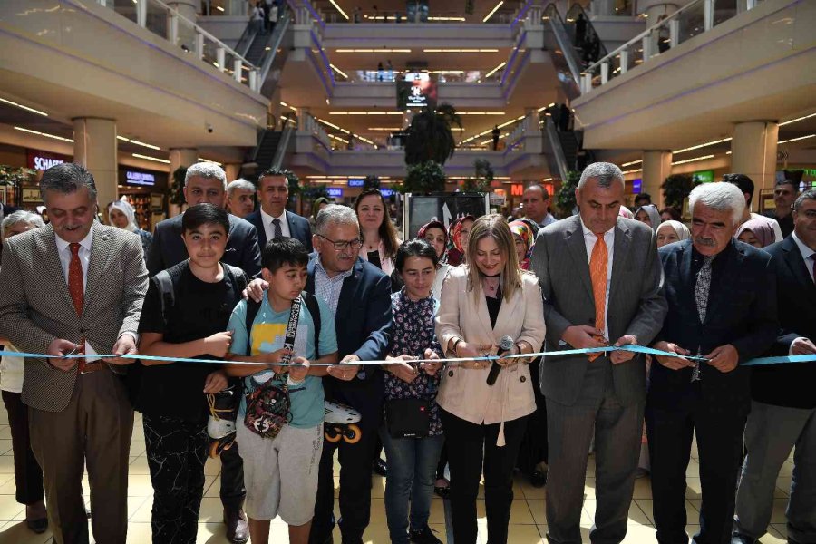 Kaymek Sergisini Açan Başkan Büyükkılıç’a Sürpriz Hediye