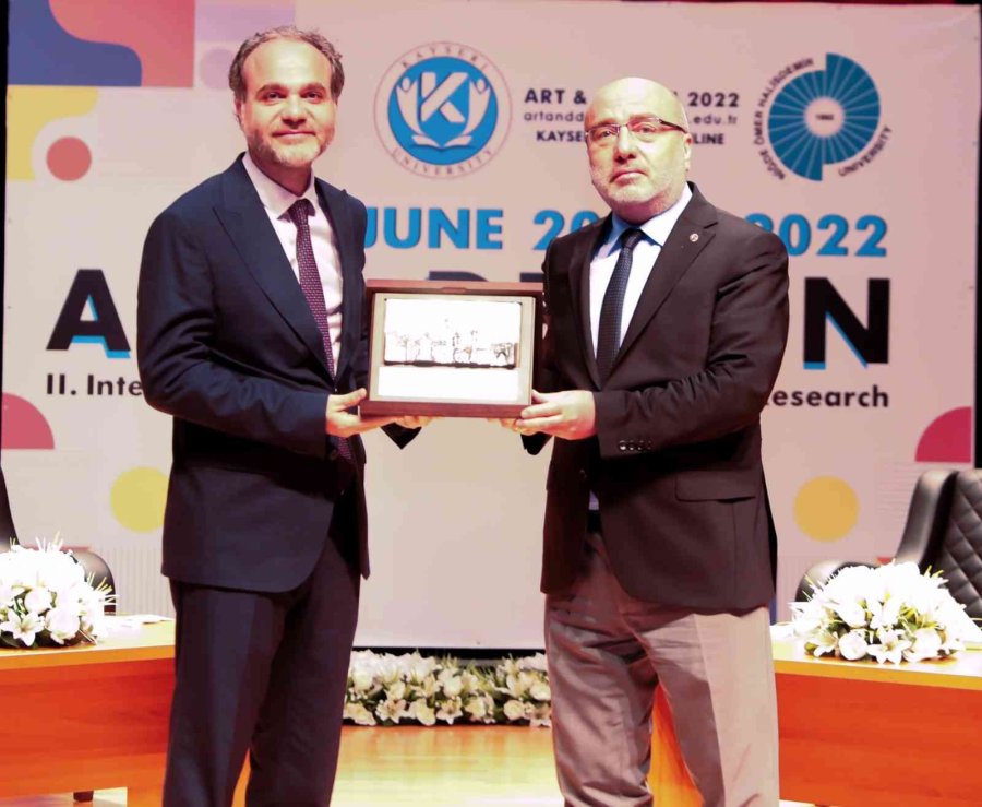 Kayü’de “ıı. Uluslararası Sanat Ve Tasarım Araştırmaları Kongresi” Düzenlendi
